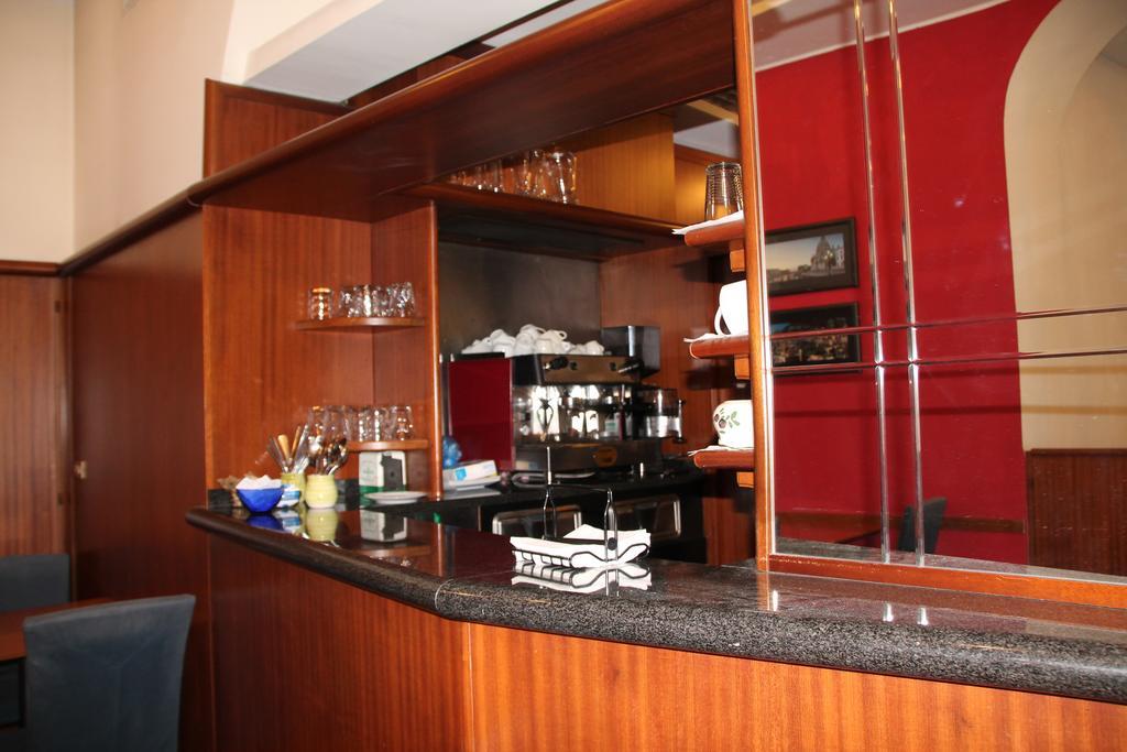 Hotel Giulio Cesare - Milan — Foto 1